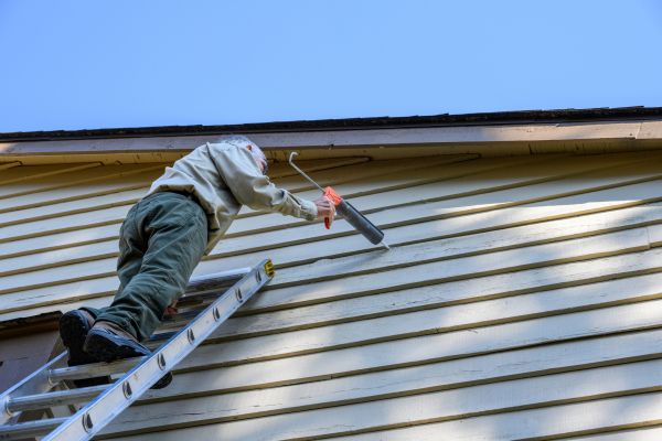 Cost of Vinyl Siding Caulk Repair in Oroville