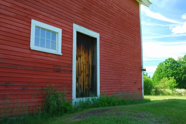 Wood Barn Siding Installation in Oroville